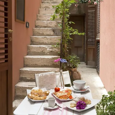 Appartamento Il Cortile Fiorito *