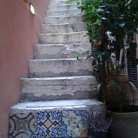 Apartamento Il Cortile Fiorito Trapani