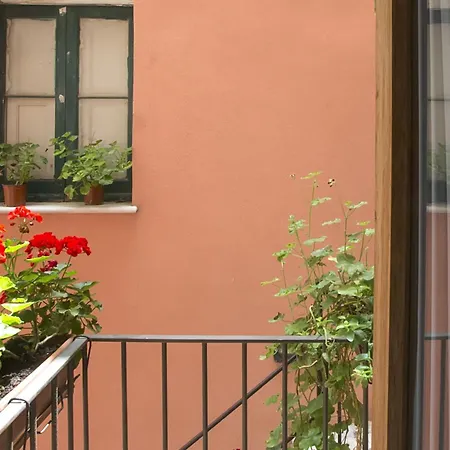 Lägenhet Il Cortile Fiorito Trapani